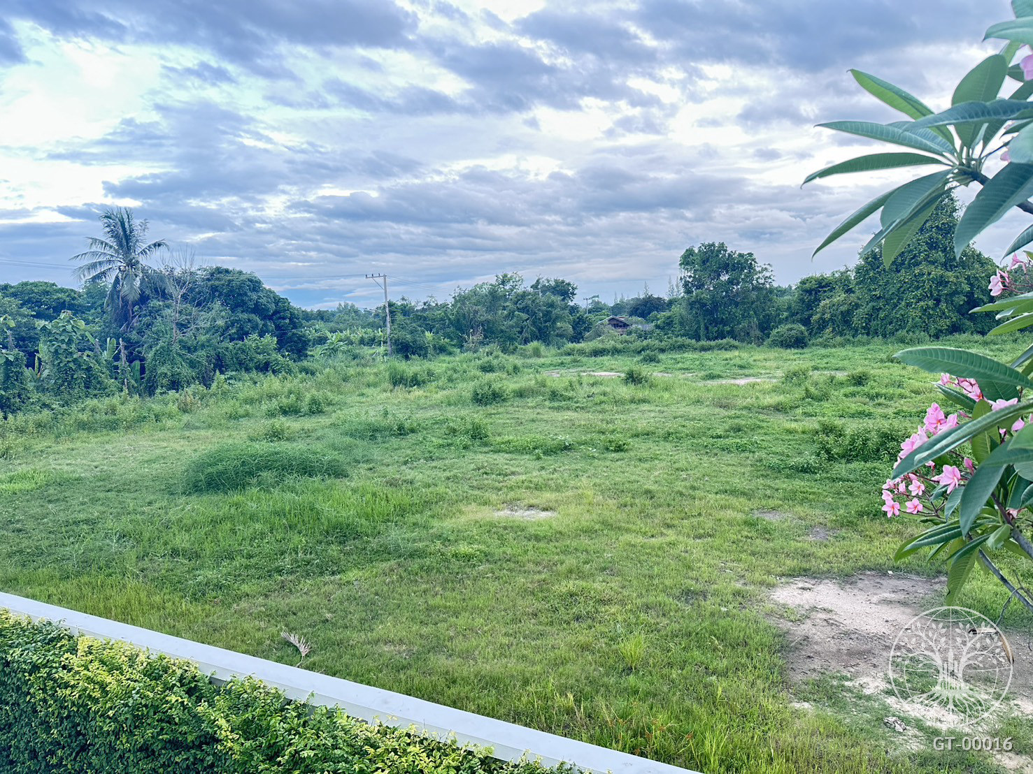 Land for Sale in Nam Phrae, Hang Dong - 10-1-13 Rai